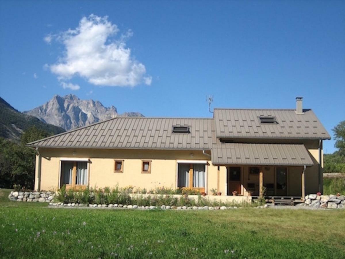 Chambres D'Hotes La Pierre D'Oran LʼArgentière-la-Bessée Εξωτερικό φωτογραφία