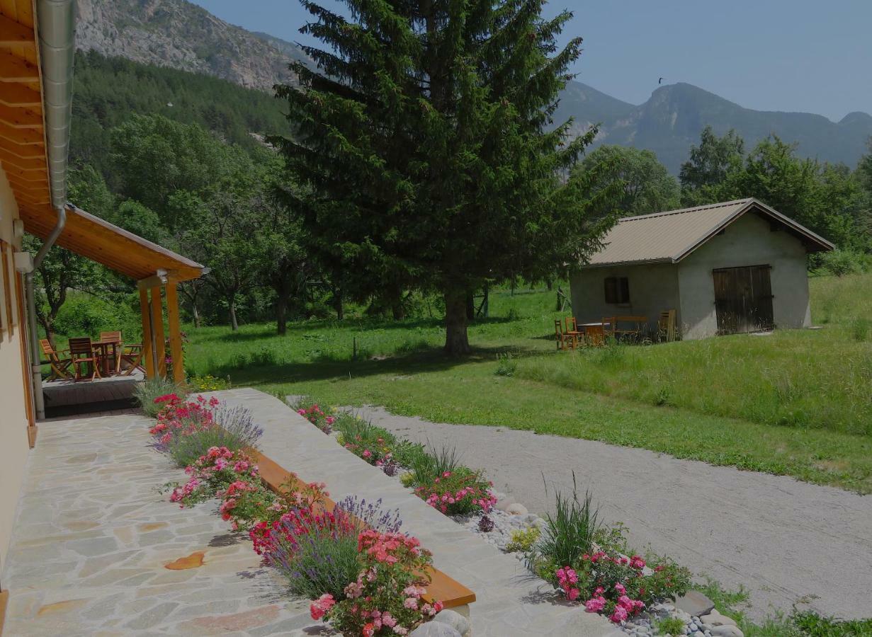 Chambres D'Hotes La Pierre D'Oran LʼArgentière-la-Bessée Εξωτερικό φωτογραφία